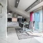 Apartmán Luxury Alduk Close To Znjan With The Sea View *