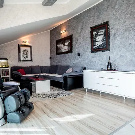 Luxury Alduk Close To Znjan With The Sea View アパート *